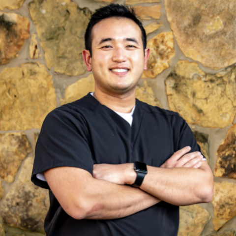 Profile photo of Dr. Warren Kritsanachaiwanich, 